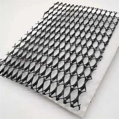 Ширина 2 - 4 м Hdpe 3D трехплановая композитная дренажная сеть для общего решения проекта