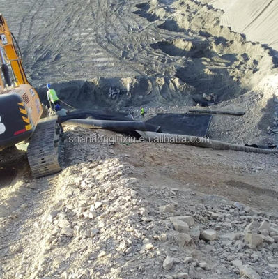 Гиомембраны водонепроницаемые из HDPE для свалок Длина 50-200 м Толщина 0,3 мм - 3,0 мм Прочный
