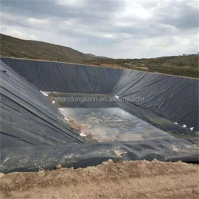Южноафриканский проект дамбы Геомембрана HDPE 0,8 мм 1 мм 1,5 мм 2 мм с материалом EPDM EVA