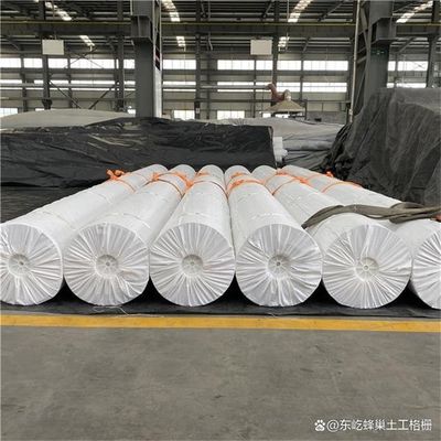 Южноафриканский проект дамбы Геомембрана HDPE 0,8 мм 1 мм 1,5 мм 2 мм с материалом EPDM EVA