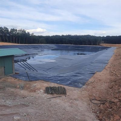 Охрана окружающей среды Площадь водоема и плотина плотины Геомембрана из HDPE длиной 50-100 м