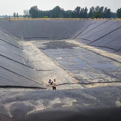 Промышленный дизайн 250 Микронная чёрная полиэтиленовая пленка HDPE геомембранный лист для строительства в Южной Африке