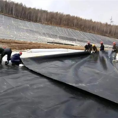 Белый геомембранный водоем из HDPE для рыбоводческих резервуаров и водоемов с длительным содержанием