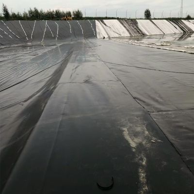 Белый геомембранный водоем из HDPE для рыбоводческих резервуаров и водоемов с длительным содержанием