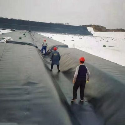 Промышленный дизайн стиль HDPE геомембрана в черном для водонепроницаемого искусственного резервуара озера