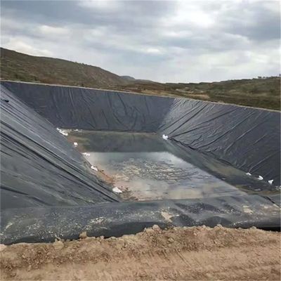 Гладкая поверхность 0,75 мм HDPE геомембрана для аквакультуры