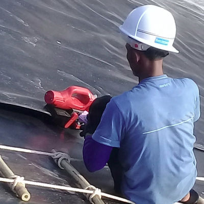 Геомембрана из двойной гладкой/конструктивной HDPE для водоемов с высокой плотностью полиэтиленовой рыбной фермы