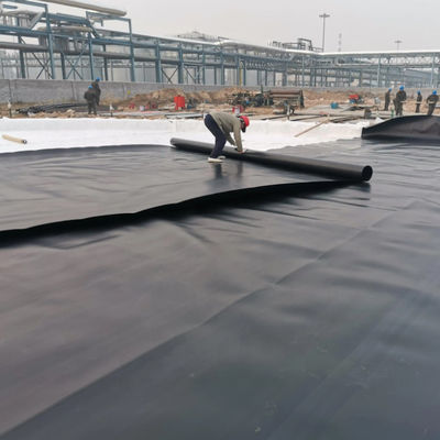 Большой пластиковый водоем для рыб ГПВП геомембрана для свалки Черный или по запросу