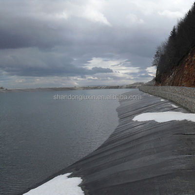 Геомембрана из HDPE для рыбных прудов Ширина дамбы 1-8 м Способность решения проекта Другие