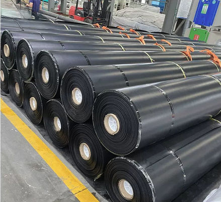 0.2mm-2.8mm Предварительно изготовленная геомембрана из HDPE для водоемов, полигонов и склонов шоссе