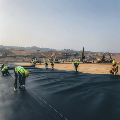 LLDPE резервуарная подкладка 1,5 мм для пластмассовой дамбы HDPE геомембранный лист 50-200 м длина