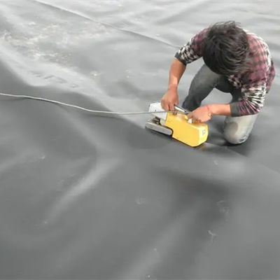 1-6 м ширины HDPE гладкая геомембрана для рыбного пруда Линера возврат и замена предлагается